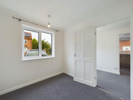 3 bedroom apartment to rent - Photo 5