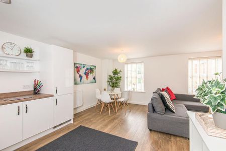 2 bedroom flat to rent - Photo 2