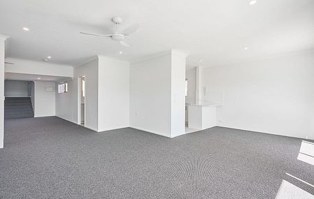 6/29 Hooker Boulevard, Broadbeach Waters, QLD 4218 - Photo 4