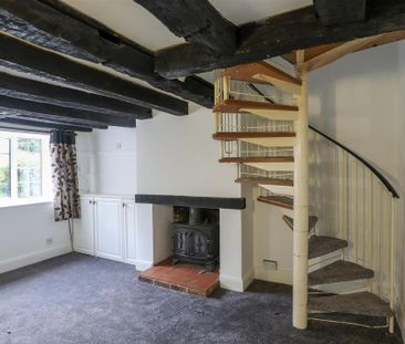 2 bedroom terraced house to rent - Photo 2