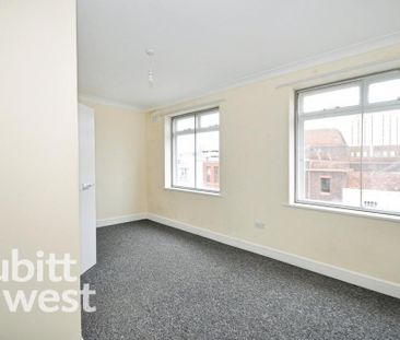 2 bedroom maisonette to rent - Photo 2