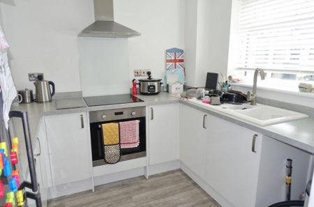 2 bedroom terraced house to rent - Photo 5