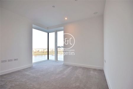 Brigadier Walk, London, SE18 6ZQ - Photo 2