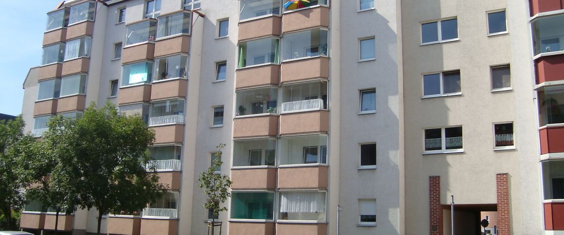 Zentrale 3-Raum-Wohnung in Crimmitschau - Photo 1