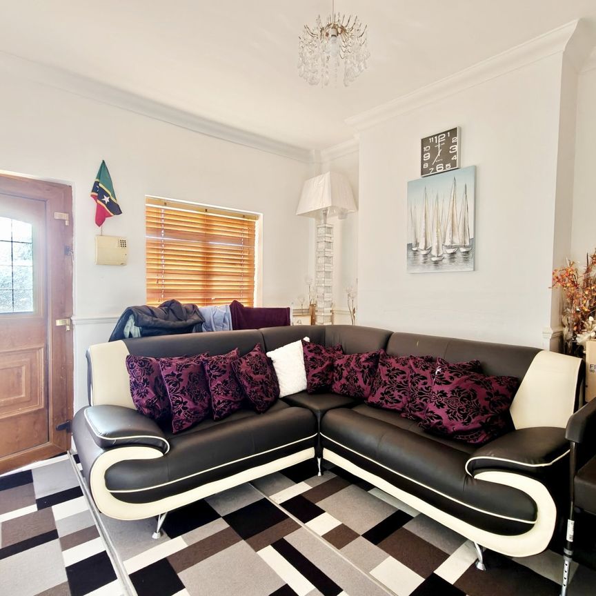 2 bedroom terraced house to rent - Photo 1