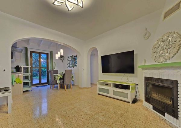 House for rent in Moraira FOR LONG TERM with 3 bedrooms