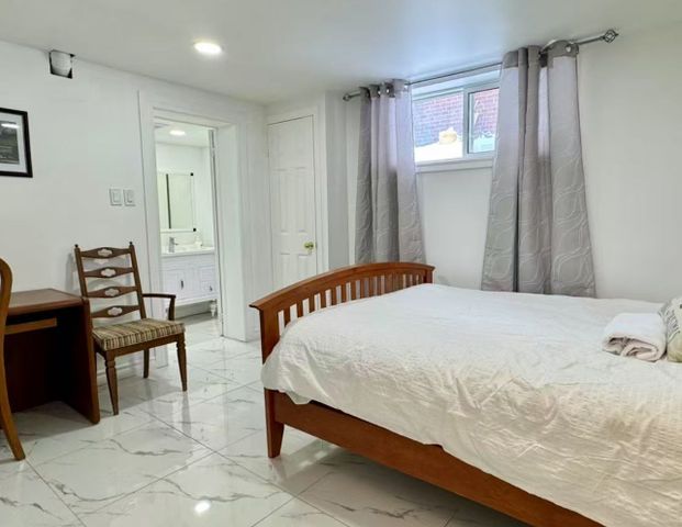 For Lease - 80 Mosedale Cres Crescent Unit# Unit C, Toronto, Ontario - Photo 1