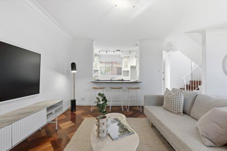A Rare Bondi Gem, Double Parking with Direct Access, 200m from the Sand and Surf - Photo 3