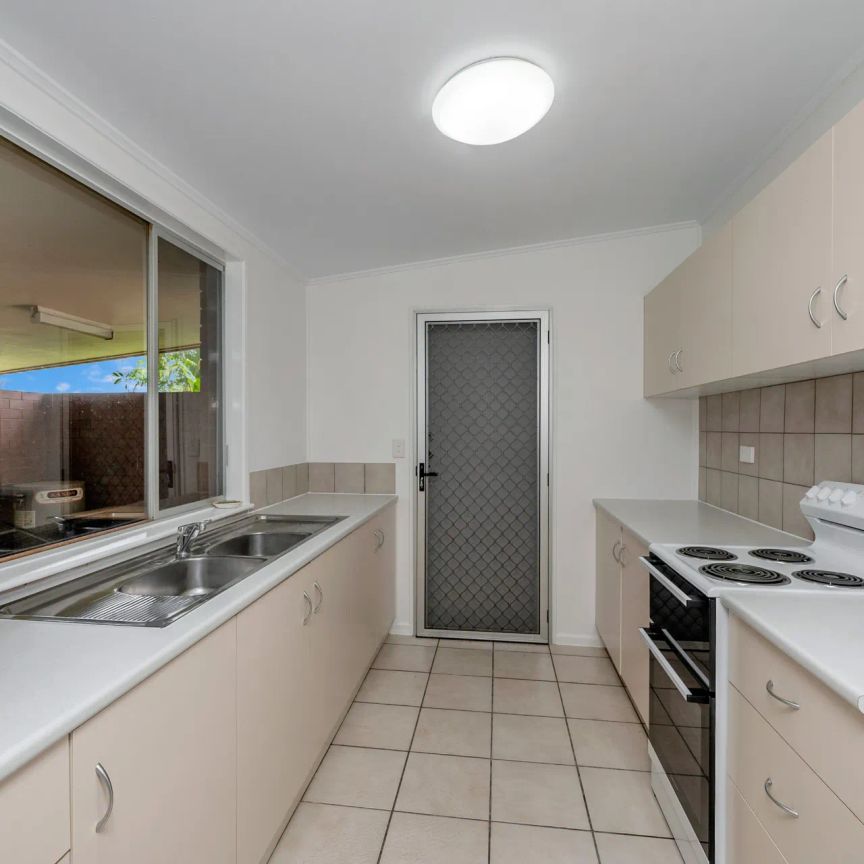 30 Egret Crescent, Condon. - Photo 1