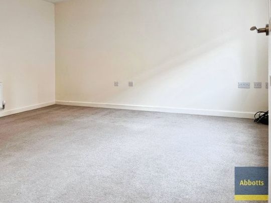 Teasel Close, Red Lodge - Photo 1