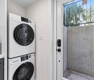 For Lease - 523 Pinegrove Road Unit# Lower, Oakville, Ontario - Photo 5