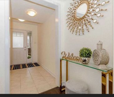 For Lease - 106 Bannister Crescent, Brampton, Ontario - Photo 4