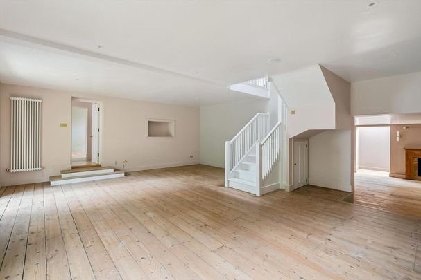 5 bedroom detached house to rent - Photo 1