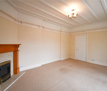 Deneshey Road, CH47 3AD, Hoylake - Photo 2