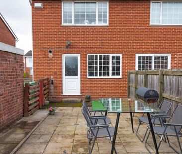 3 Bed Semi-Detached House, Middleton Road, LS10 - Photo 1