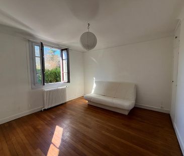 Location Maison 6 pièces 141m² BURES SUR YVETTE 91440 - Photo 2