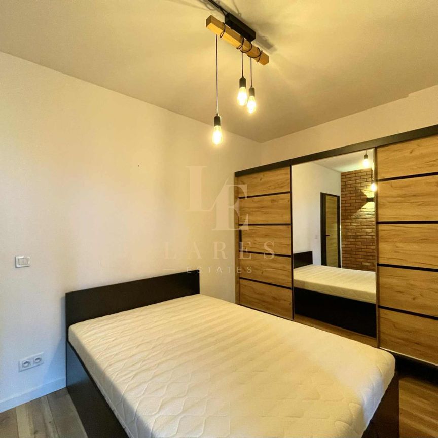 Nowoczesne mieszkanie przy metrze | Balkon - Фото 1