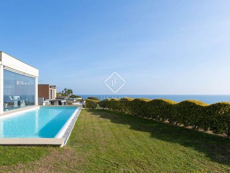 Luxury Villa for rent in Sant Vicenç de Montalt, Catalonia - Photo 4