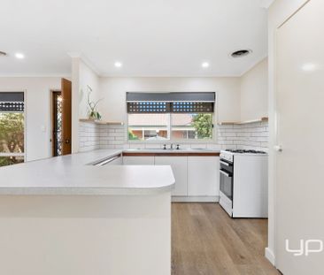 Stylish Two Bedroom Unit Offering Effortless Living! - Photo 5