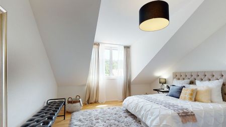 Ein­zig­ar­ti­ge Dach­ge­schoss­woh­nung im Ei­gen­tums­stan­dard - Photo 4