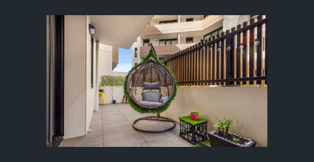 Stylish Apartment in Prime Location - Photo 2