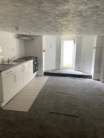 1 bedroom property to rent - Photo 4