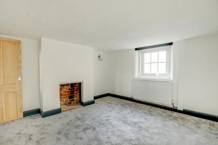 5 bedroom semi-detached house to rent - Photo 3