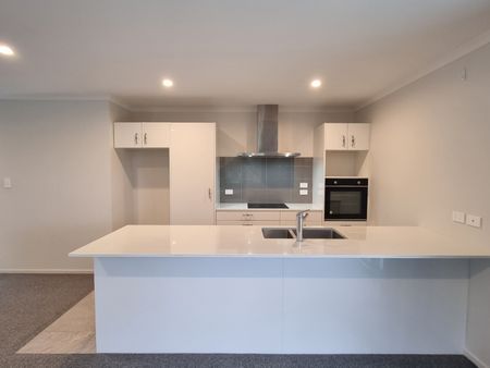 9 Stable Way, Brookfield - Photo 4