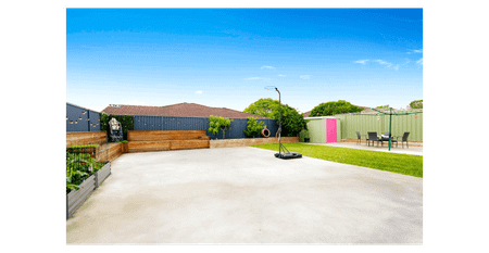 THREE BEDROOM HOME! - Photo 2