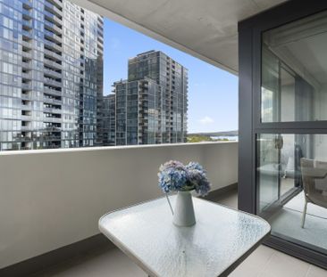 Stunning Executive Style Apartment - Photo 5