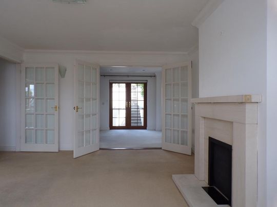 4 bedroom detached house to rent - Photo 1