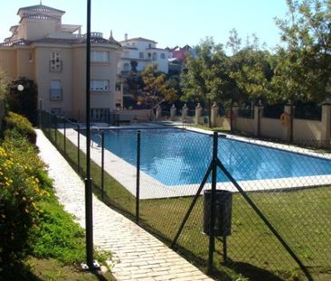 Apartamento planta baja en alquiler en Los Pacos, Fuengirola - Photo 5