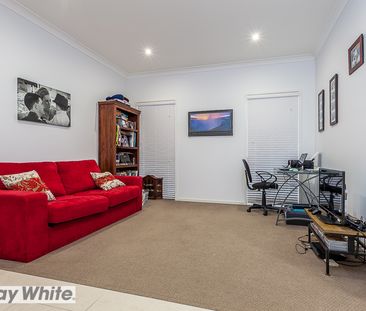 94 Nicklaus Parade, North Lakes QLD 4509 - House For Rent | Domain - Photo 2