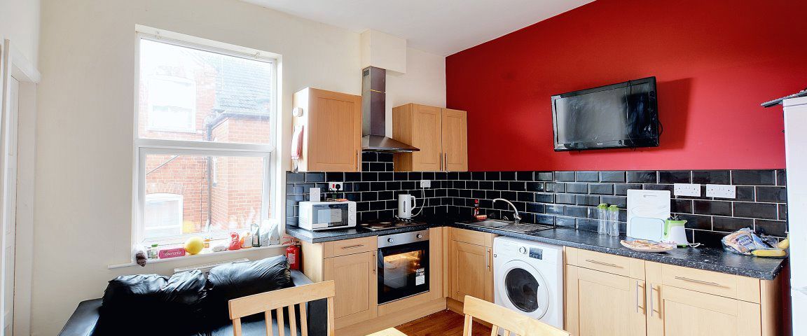 Foxhall Road, Forest Fields, NG7 6LH - Photo 1