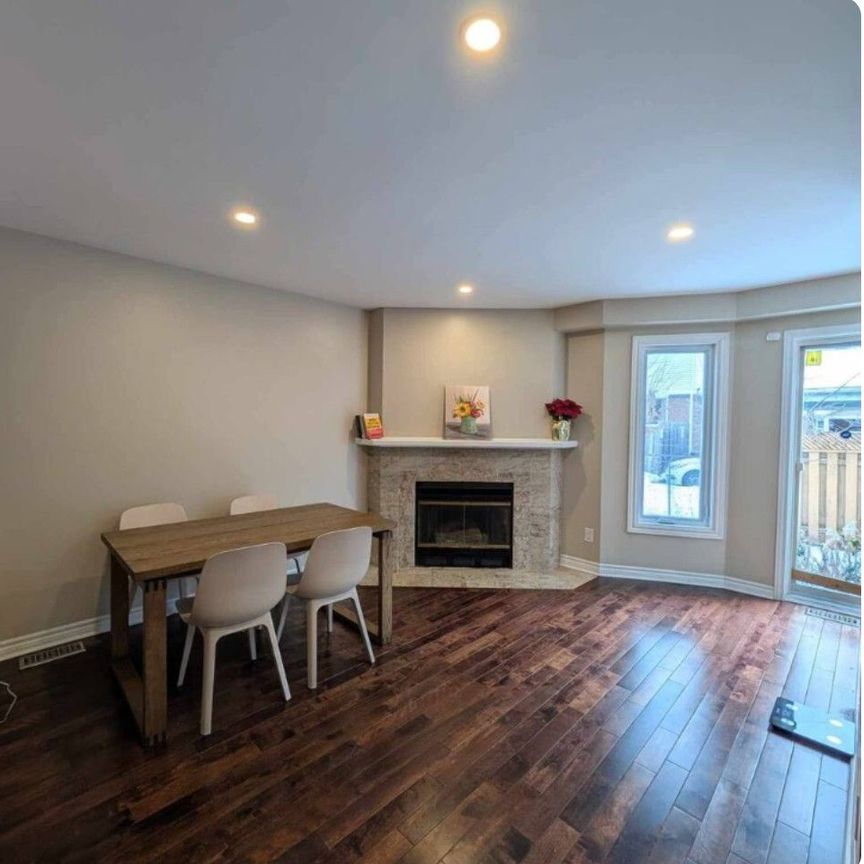 For Lease - 16 Manju Street, Hunt Club - South Keys and Area, Ontario - Photo 1