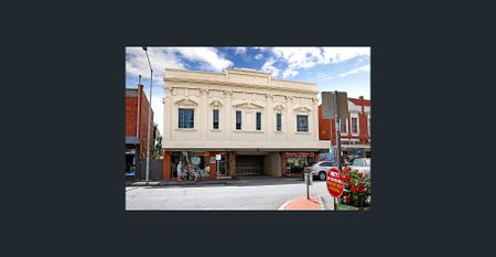 Trendy bayside loft living, can't get much better! - Photo 3