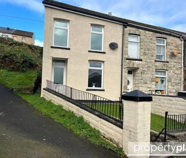 3 bedroom terraced house to rent - Photo 5