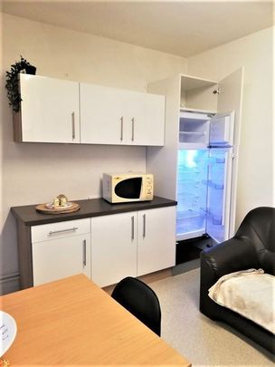 Rue Docteur Dryepondt, 1040 ETTERBEEK (LA CHASSE) - Foto 1