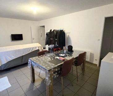 Location Appartement 2 pièces 47m² PECQUENCOURT 59146 - Photo 1