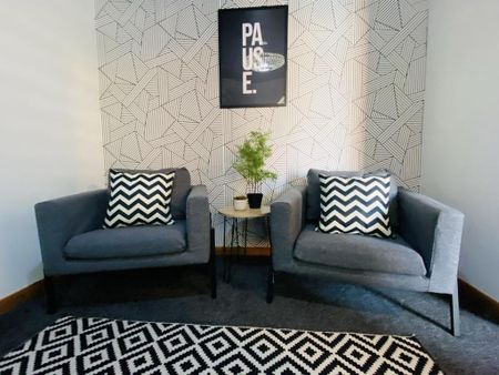 4 bedroom terraced house to rent - Photo 2