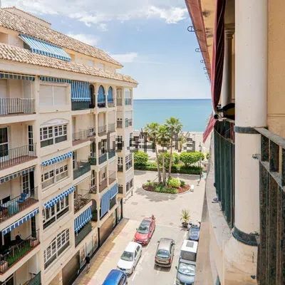 Alquiler de piso en Puerto de Estepona - Photo 1