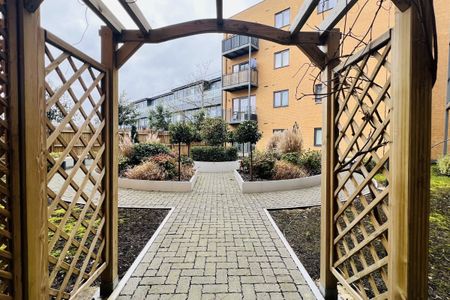 Clivemont Road, MAIDENHEAD - Photo 5