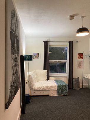 Room in a Shared House, Forest Road, E17 - Photo 1