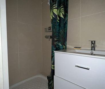 Location Appartement 2 pièces 40m² AVIGNON 84000 - Photo 5