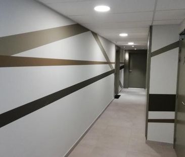 Location Appartement 2 pièces 42m² ST JEAN DE VEDAS 34430 - Photo 3