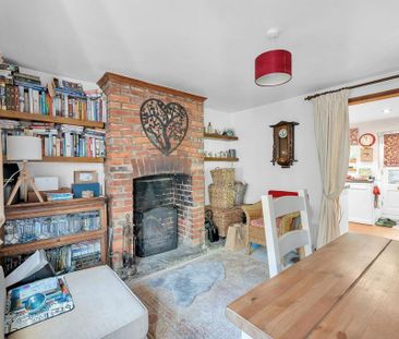 3 bedroom end of terrace house to rent - Photo 3