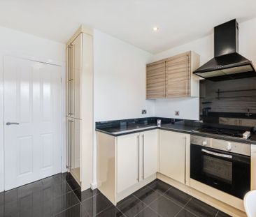 3 bed flat to rent in Moss Meadow Road, Salford, M6 8 - Photo 5