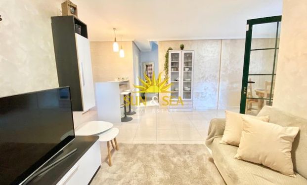 SEMI-DETACHED CHALET FOR RENT, 3 BEDROOMS AND 2 BATHROOMS IN TORREVIEJA - ALICANTE - Photo 1