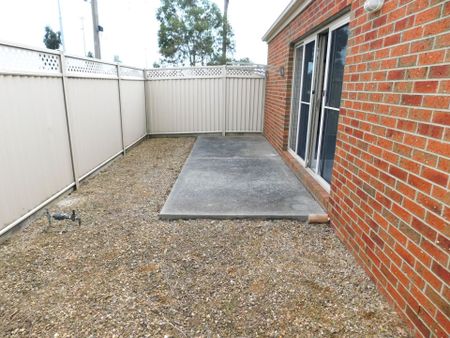 SPACIOUS THREE BEDROOM HOME CLOSE TO ALL AMENITIES - Photo 2