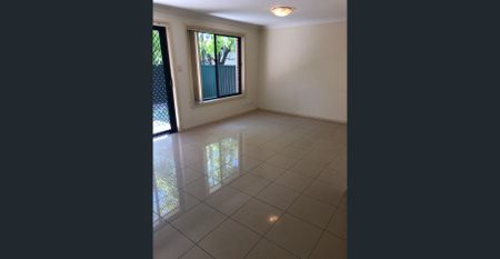 SPACIOUS 2 BEDROOM VILLA - Photo 4